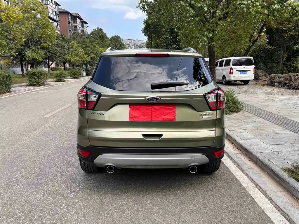 Ford Kuga — миниатюра 7