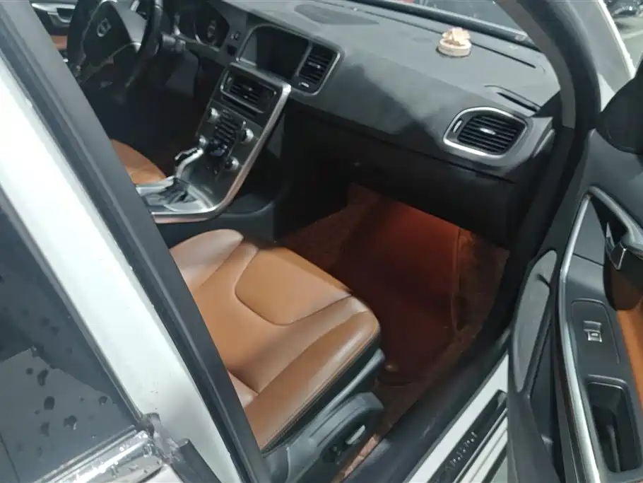 Volvo S60 2017 S60L T3