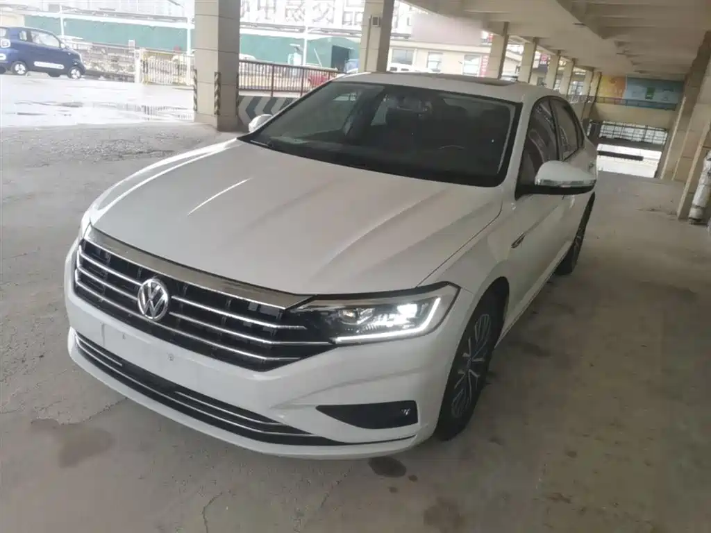 Volkswagen Sagitar 2020