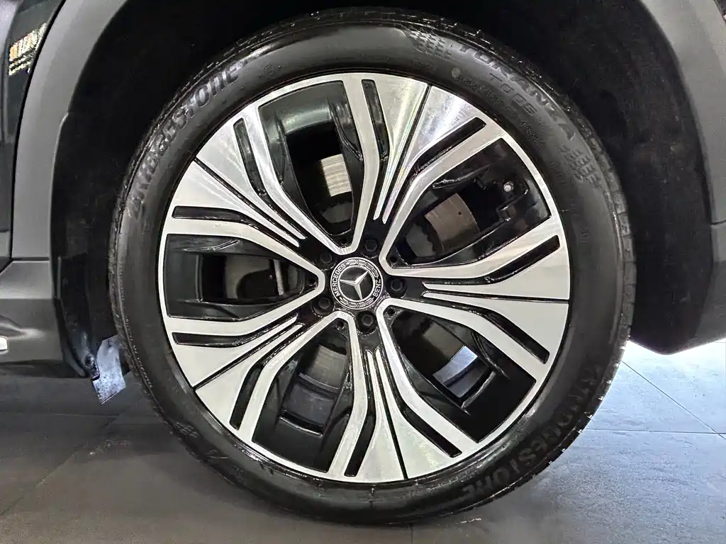 MERCEDES-BENZ EQE SUV