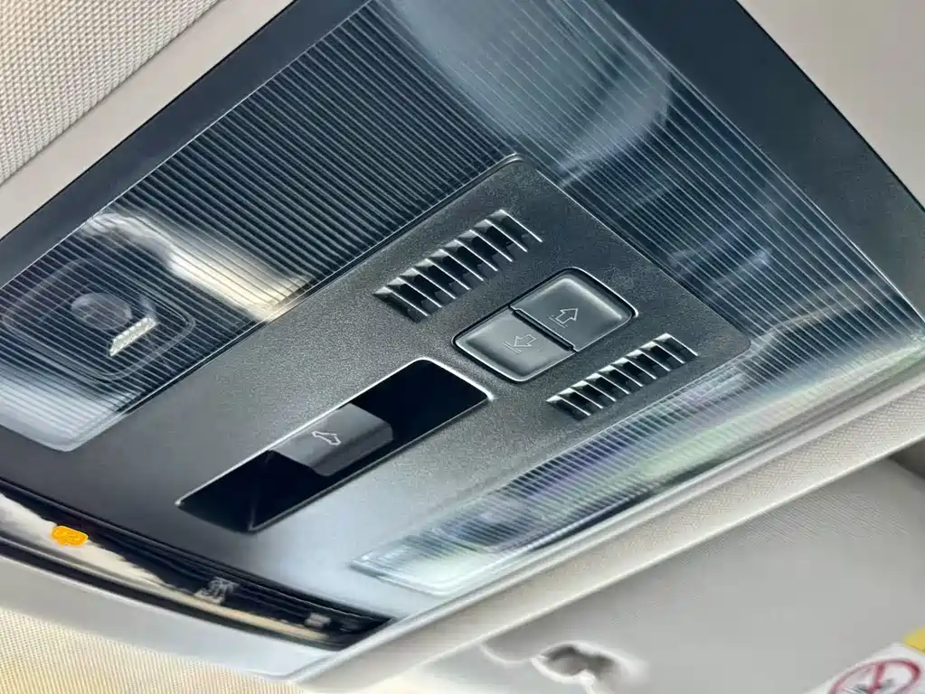 VOLKSWAGEN PASSAT NEW ENERGY