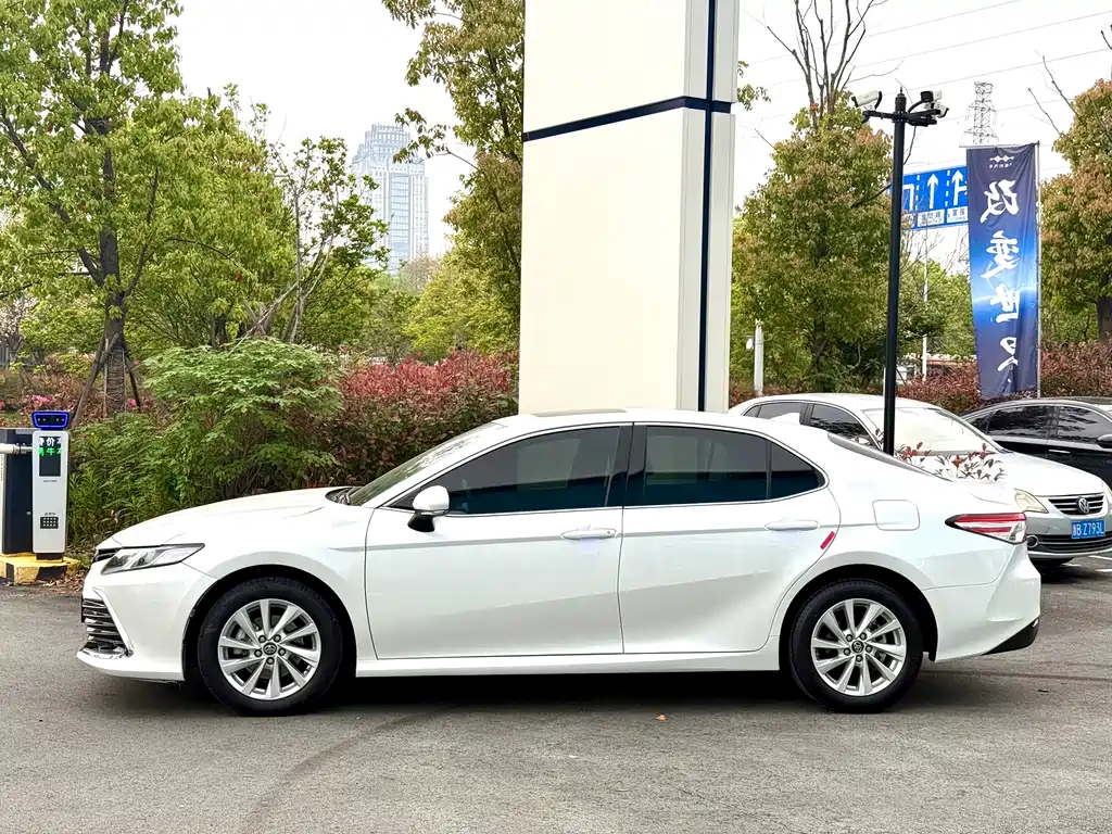 Toyota Camry 2022 2.0GVP Lead