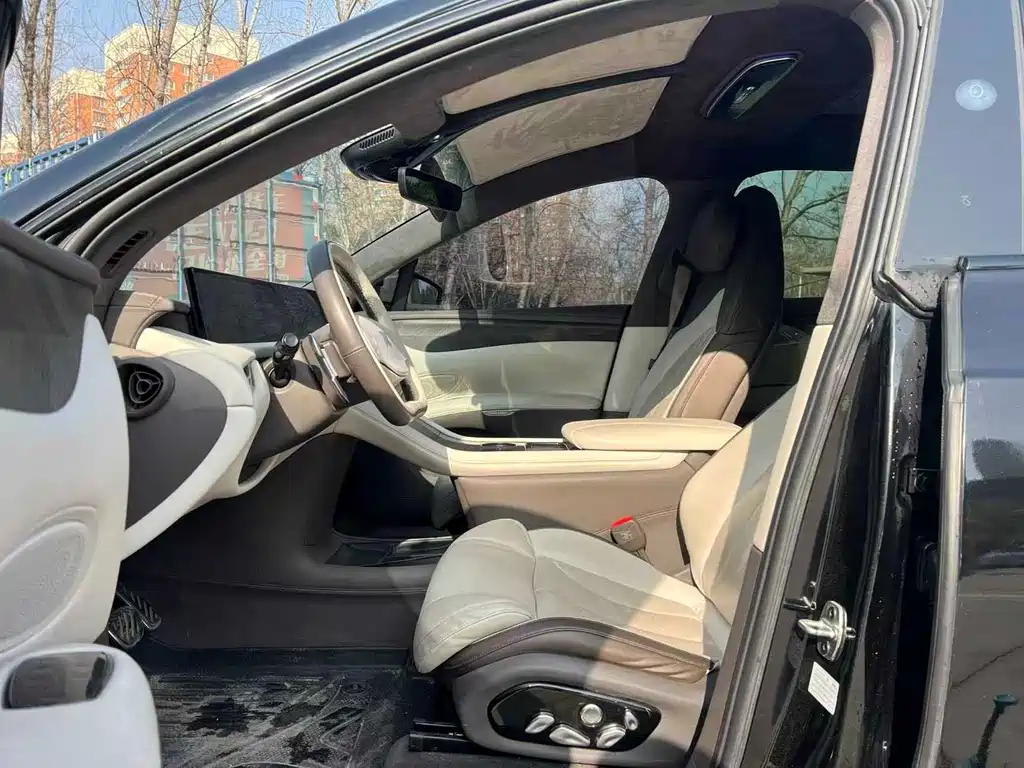 ZHIJI AUTOMOBILE ZHIJI LS7