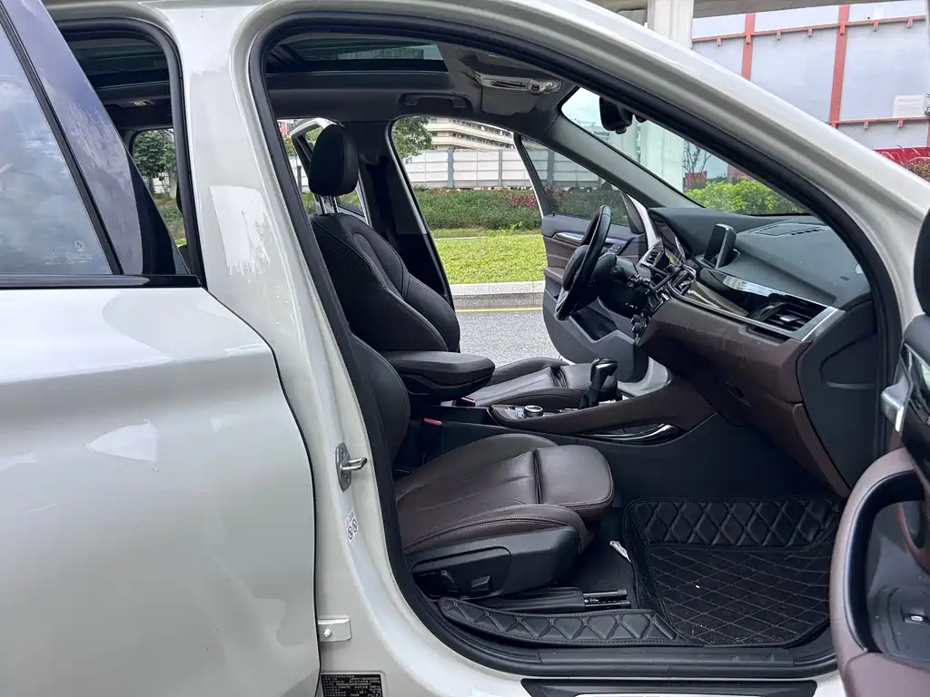 BMW X1 New Energy — миниатюра 8