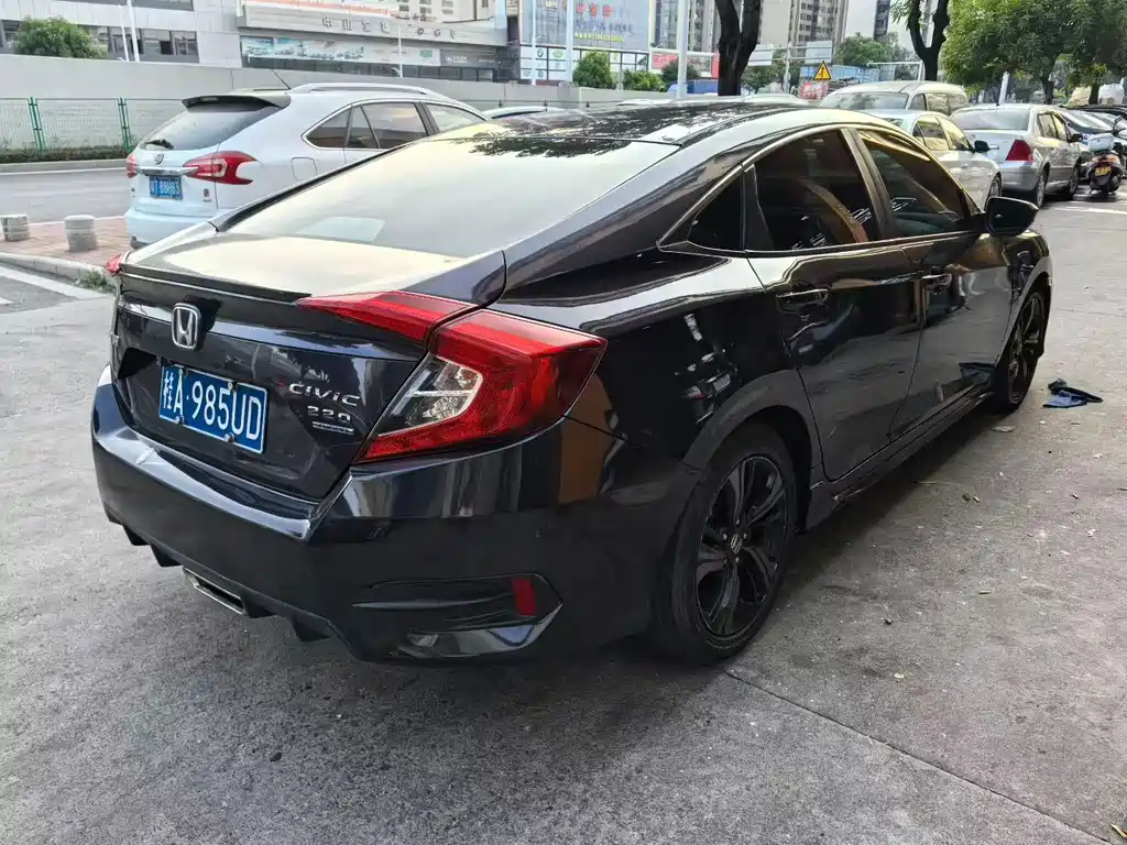 Honda Civic — миниатюра 3