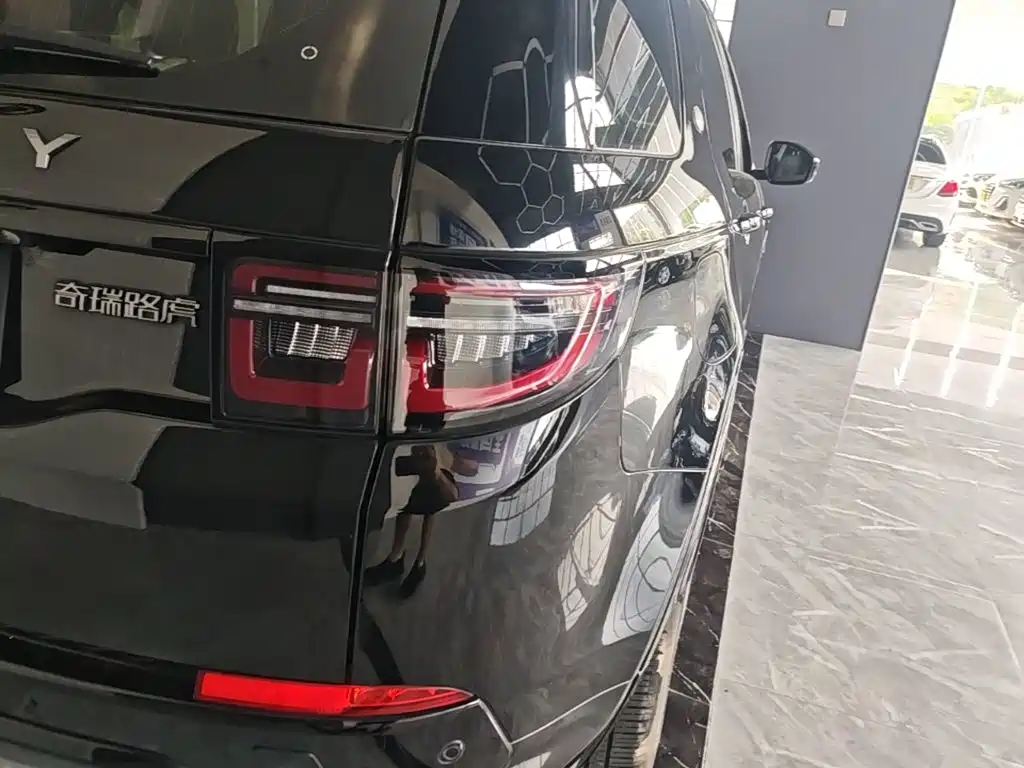Land Rover Discovery Sport — миниатюра 24