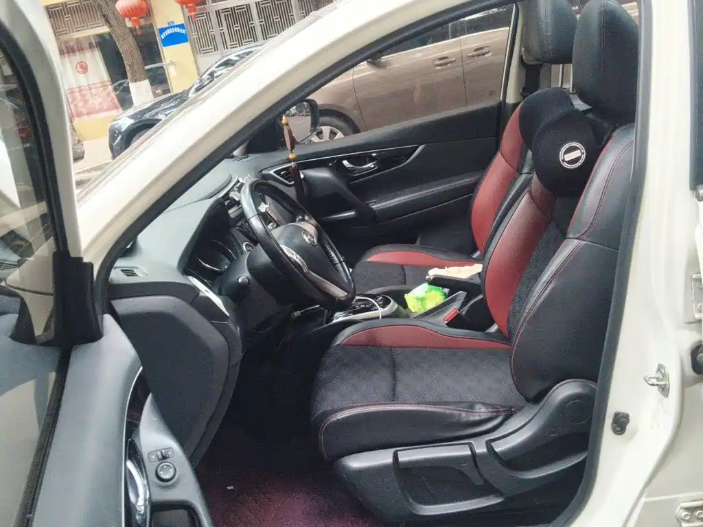 Nissan Qashqai — миниатюра 8
