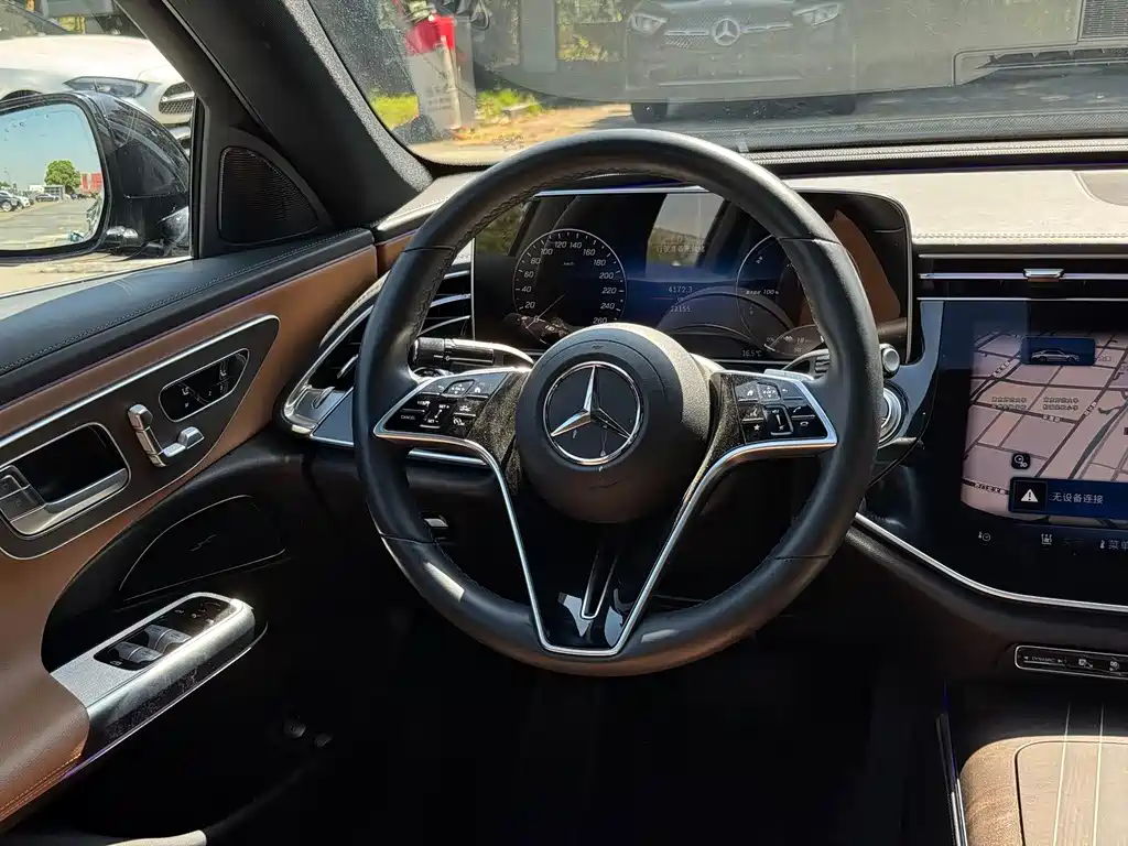 Mercedes-Benz E-Class E 2024 E 350 e L
