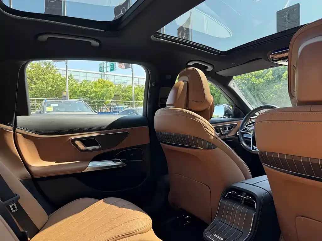 Mercedes-Benz E-Class E 2024 E 350 e L