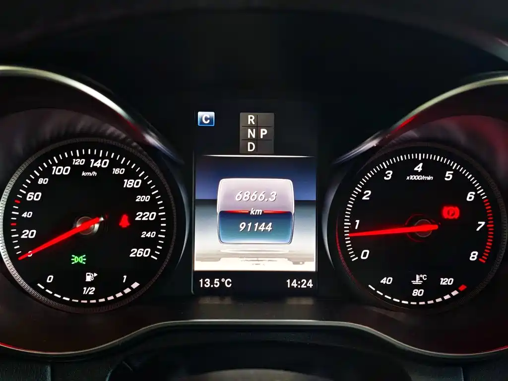 MERCEDES-BENZ C CLASS