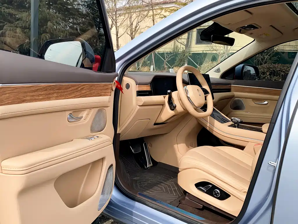 AITO ASK THE WORLD M7