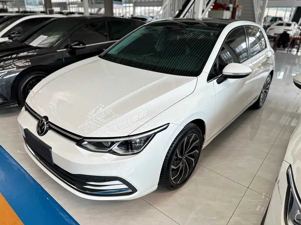 Volkswagen Golf 2023