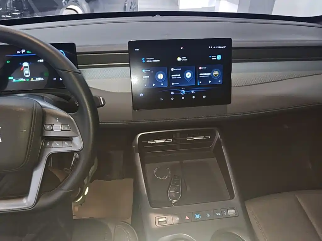 BYD Qin PLUS — миниатюра 10
