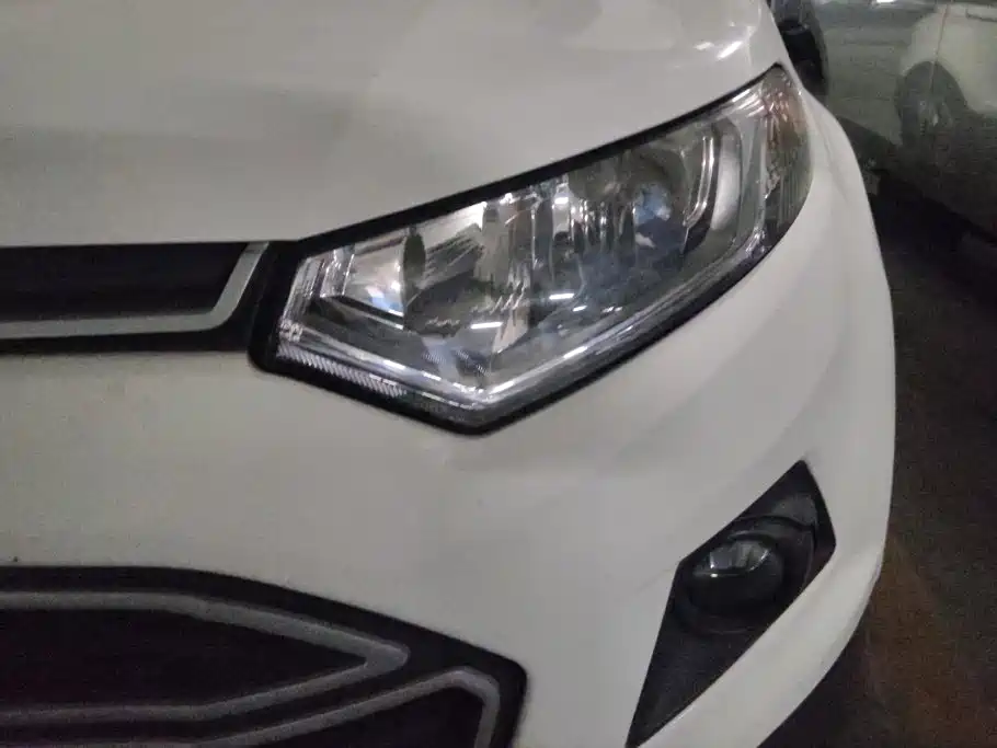 Ford EcoSport 2013 1.5L AT