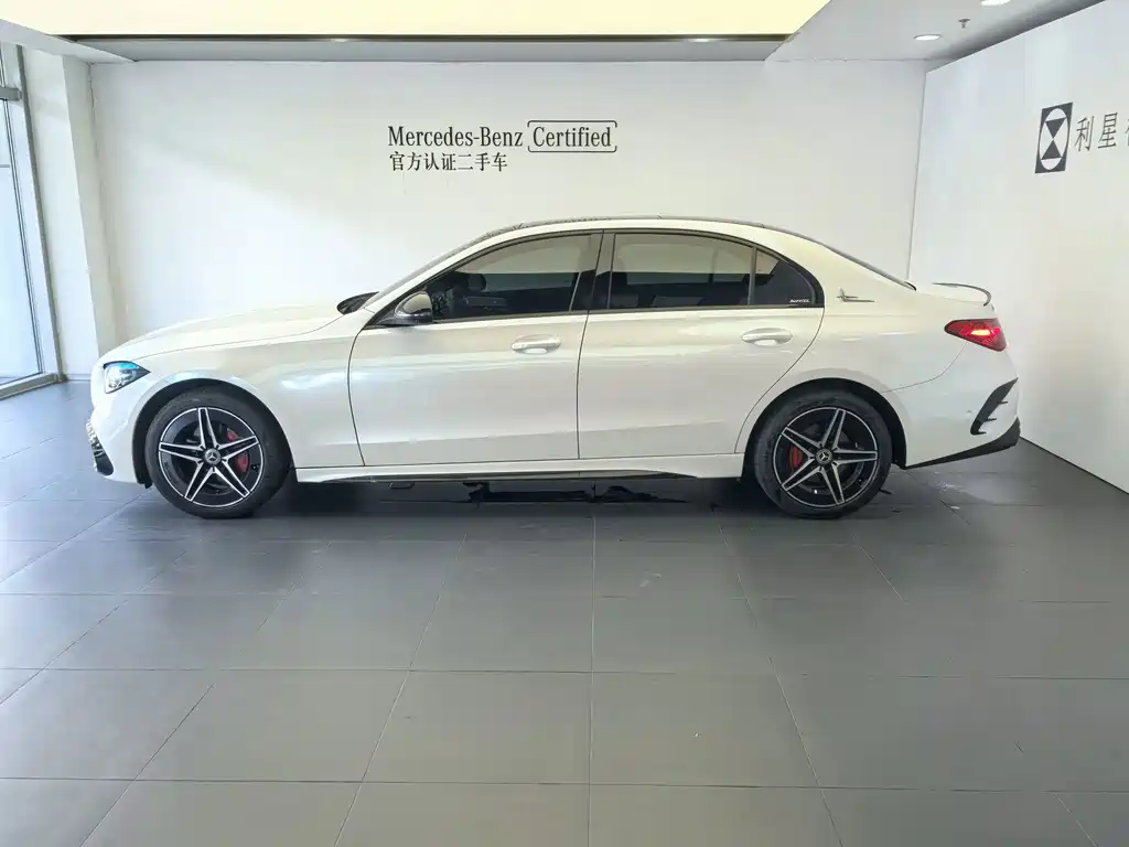 Mercedes-Benz C-Class — миниатюра 4