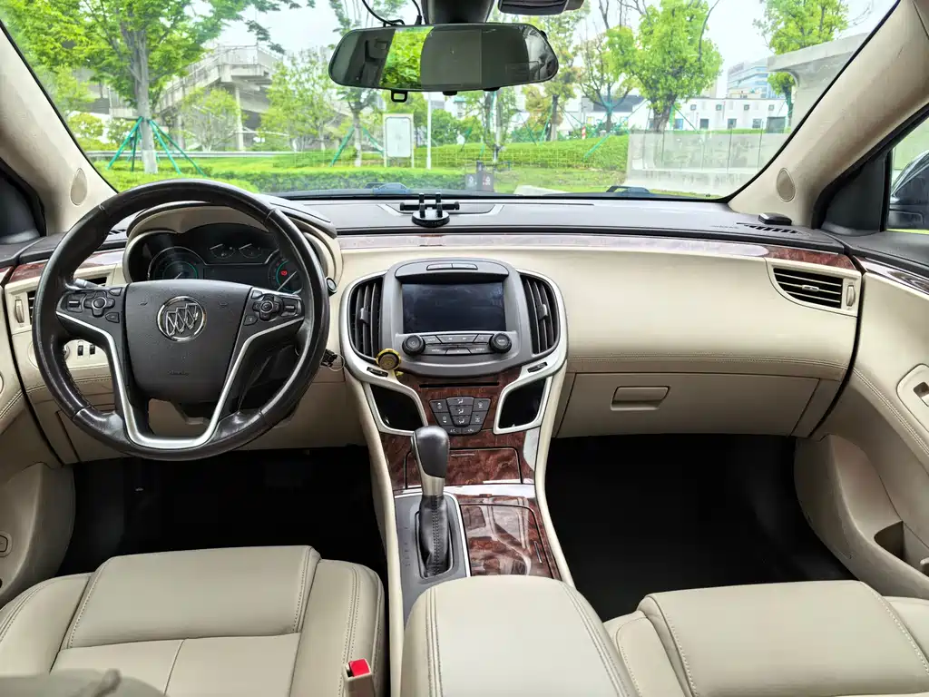 Buick LaCrosse 2.4L SIDI Leading Comfort Type, фото 11