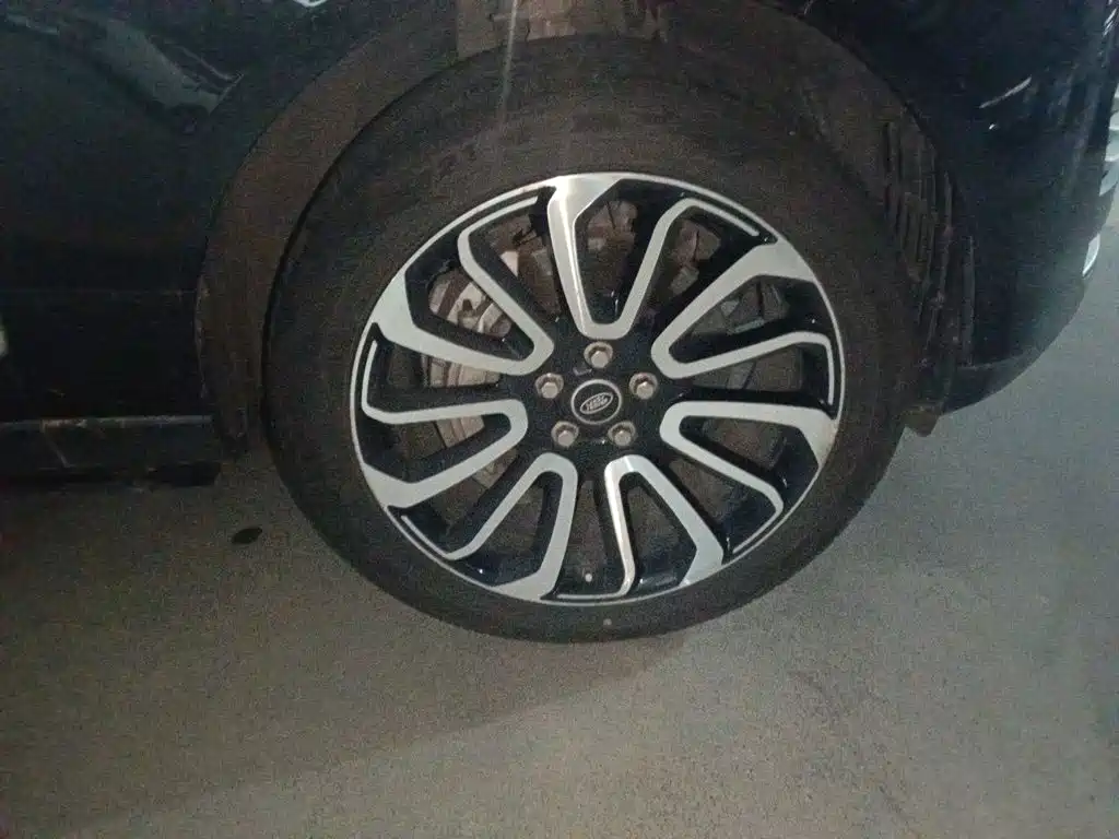 Land Rover Range Rover — миниатюра 22