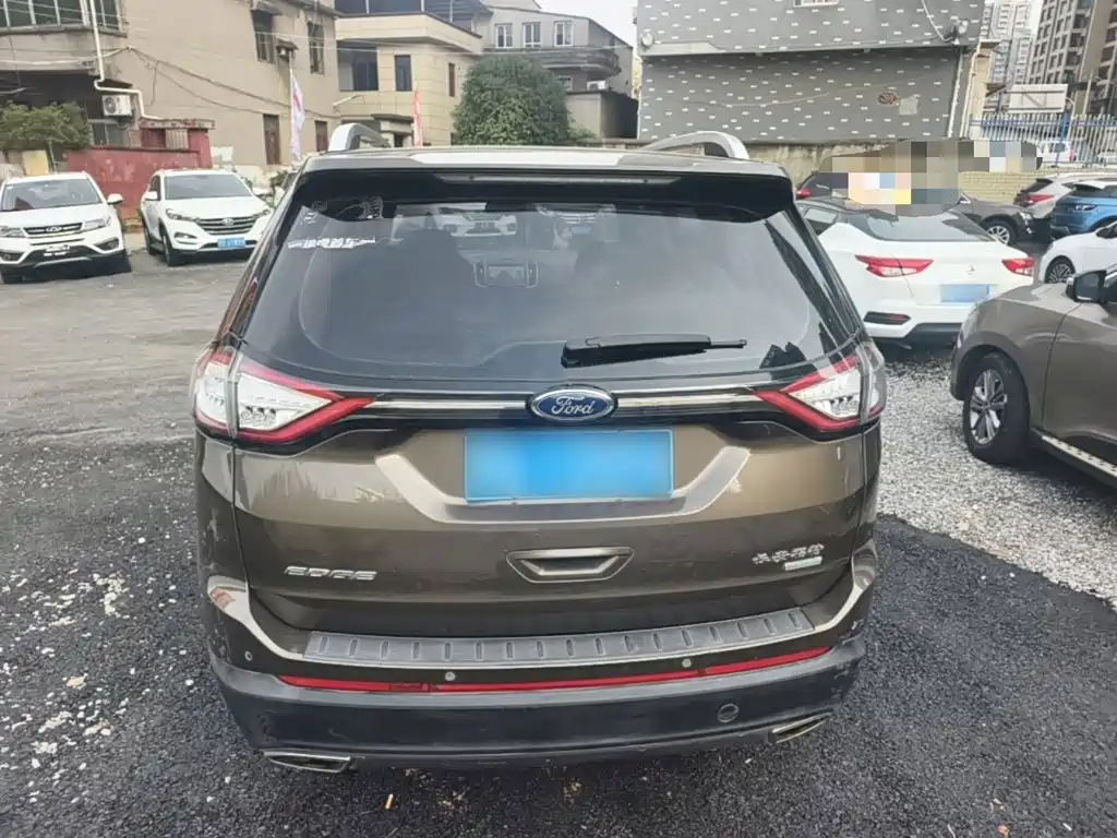 Ford Edge — миниатюра 6