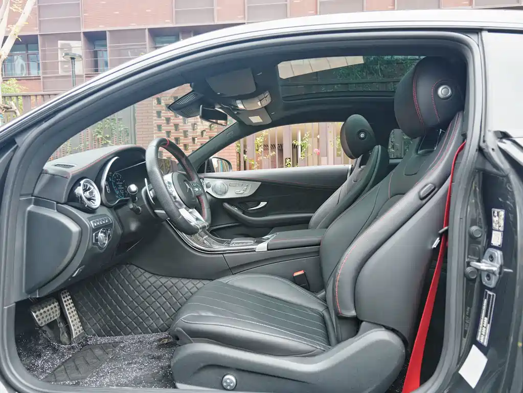 MERCEDES-BENZ C CLASS AMG