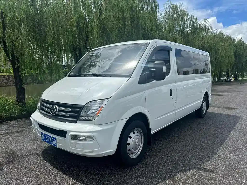MAXUS V80