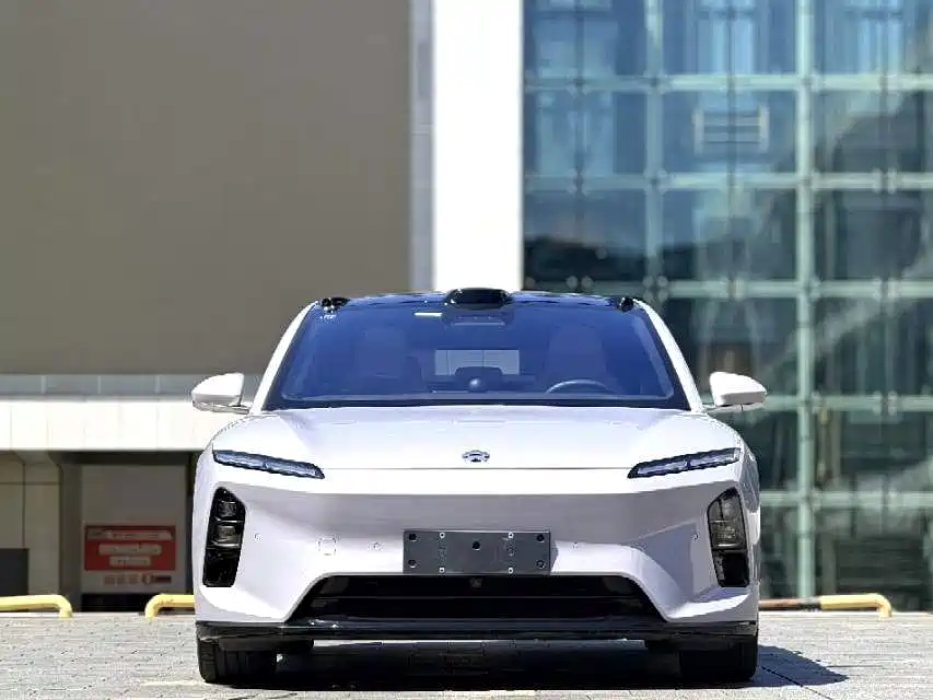 NIO ET5 — миниатюра 2