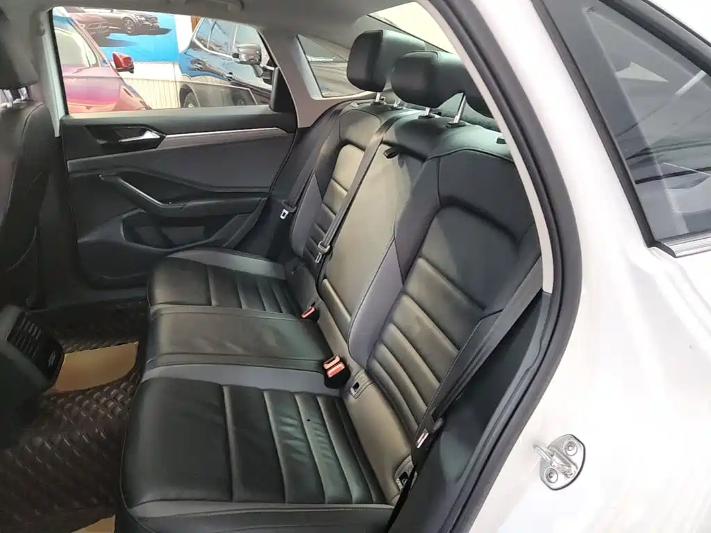 Volkswagen Sagitar — миниатюра 17