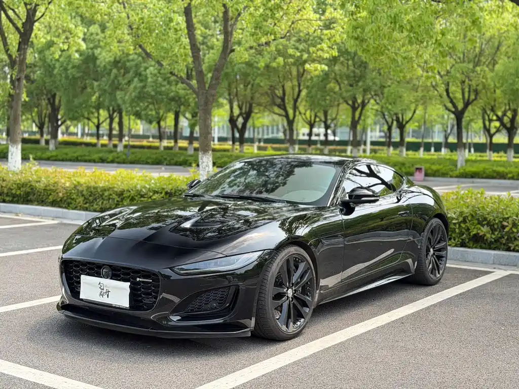 Купить Jaguar F-TYPE