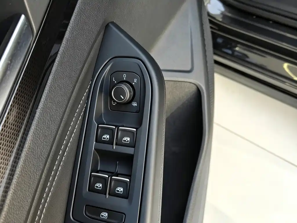 Volkswagen Golf — миниатюра 12