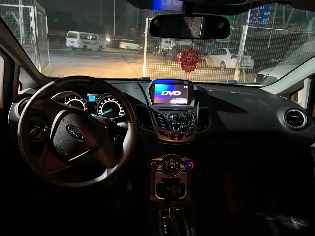 Ford Fiesta — миниатюра 6