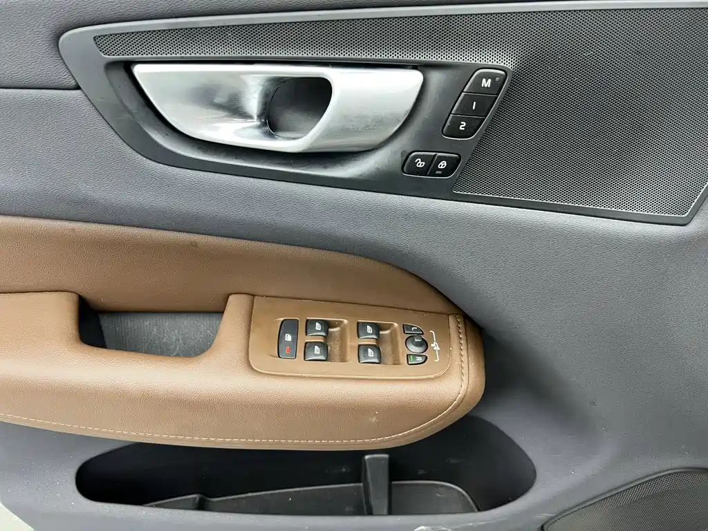 Volvo XC60 — миниатюра 18