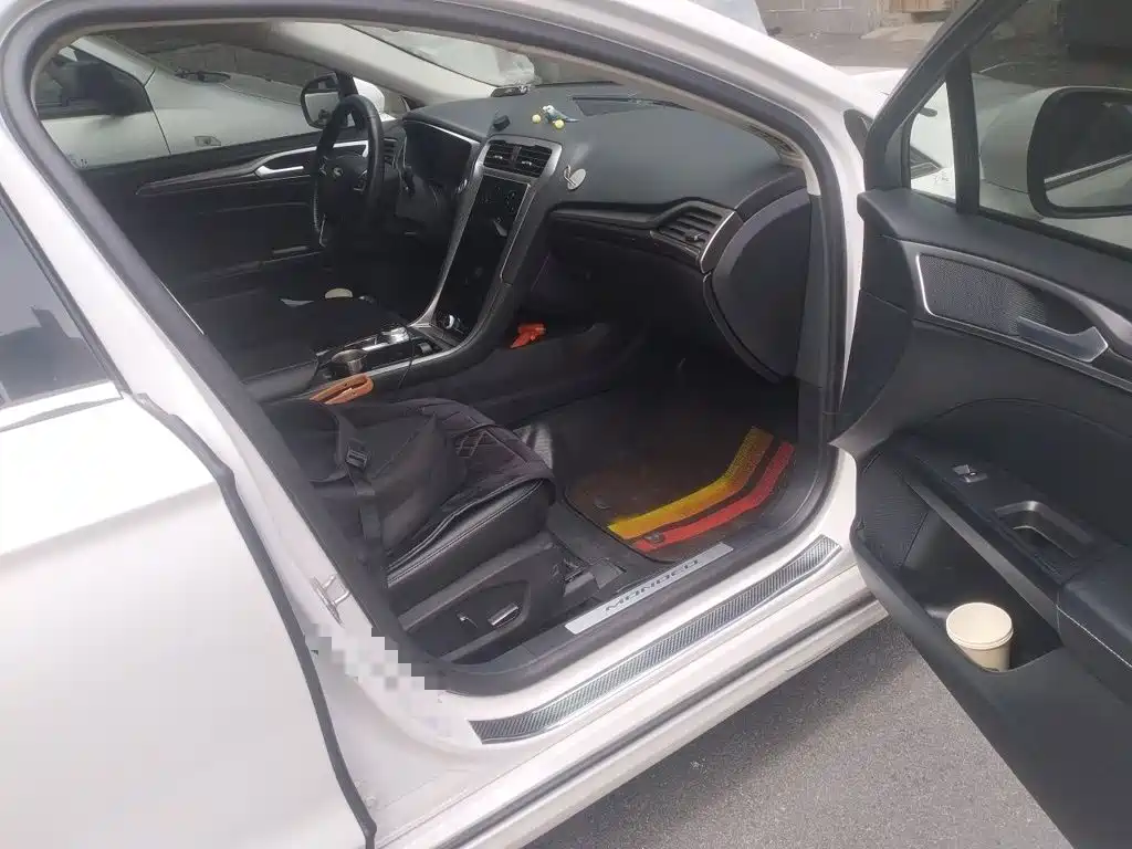 Ford Mondeo — миниатюра 18