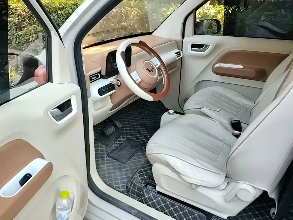 Wuling MINIEV — миниатюра 16