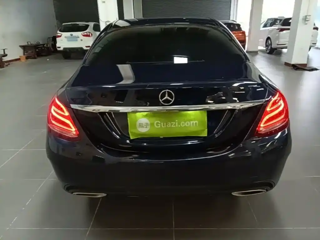 Mercedes-Benz C-Class — миниатюра 6