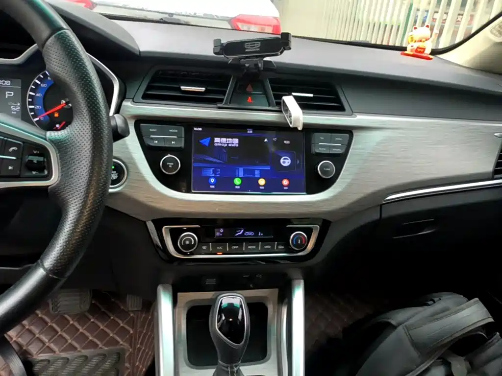 Geely Vision X3 — миниатюра 13