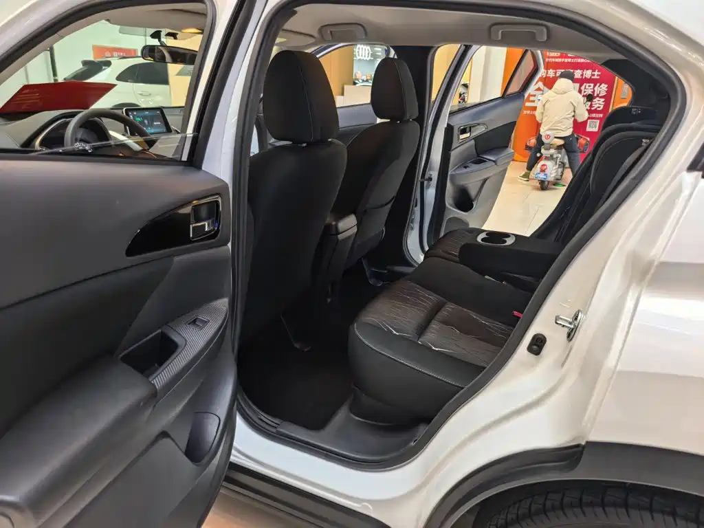 Mitsubishi Eclipse Cross — миниатюра 7