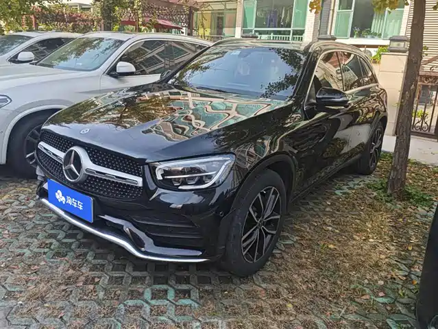 mercedes-benz glc