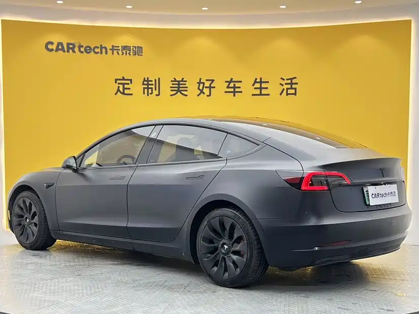 Tesla Model 3 — миниатюра 6