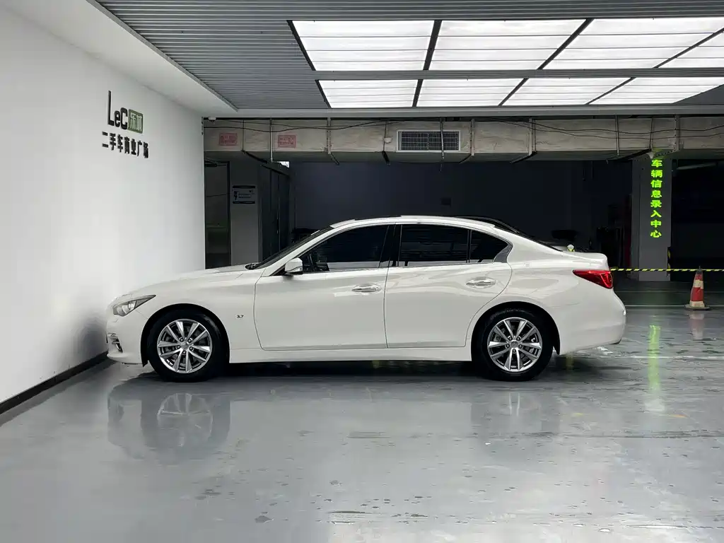 Infiniti Q50 — миниатюра 12