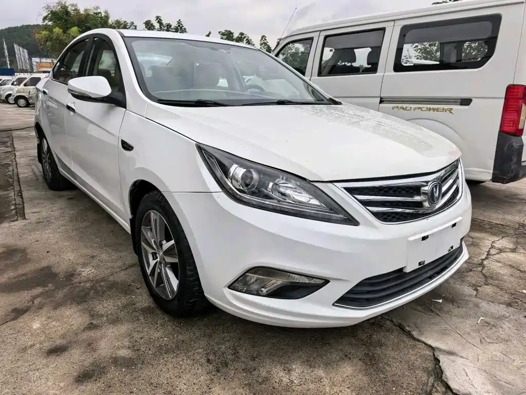 Changan Eado — миниатюра 2