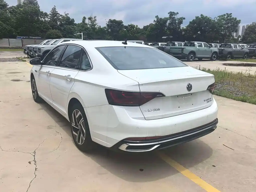 Volkswagen Sagitar — миниатюра 8