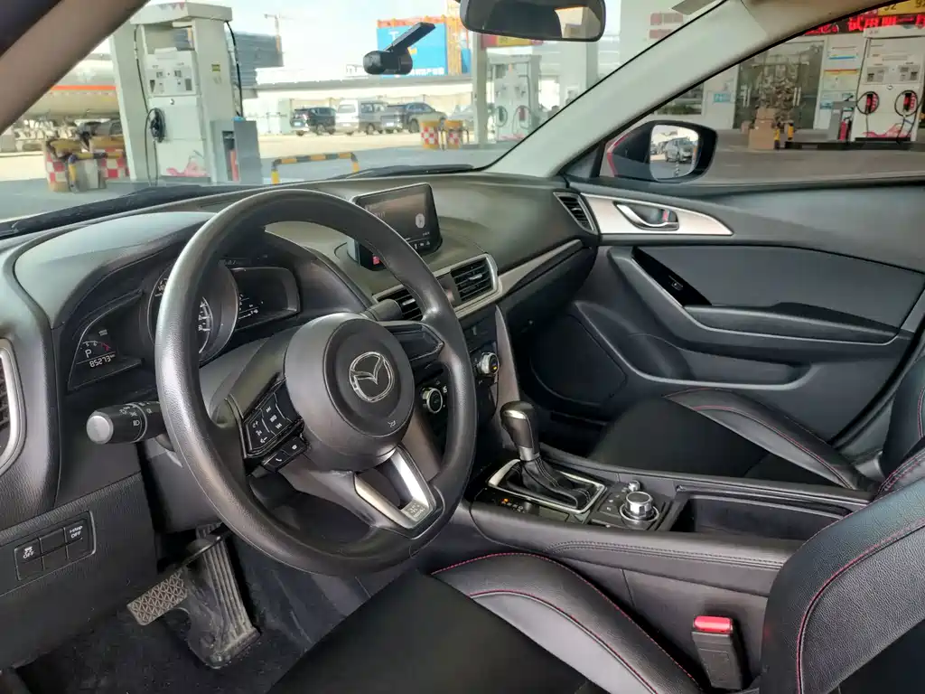 Mazda 3 Axela — миниатюра 10