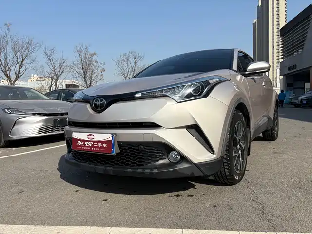 TOYOTA C HR 2021