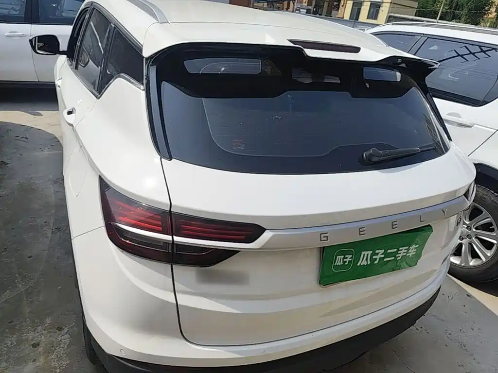 Geely Binyue — миниатюра 6