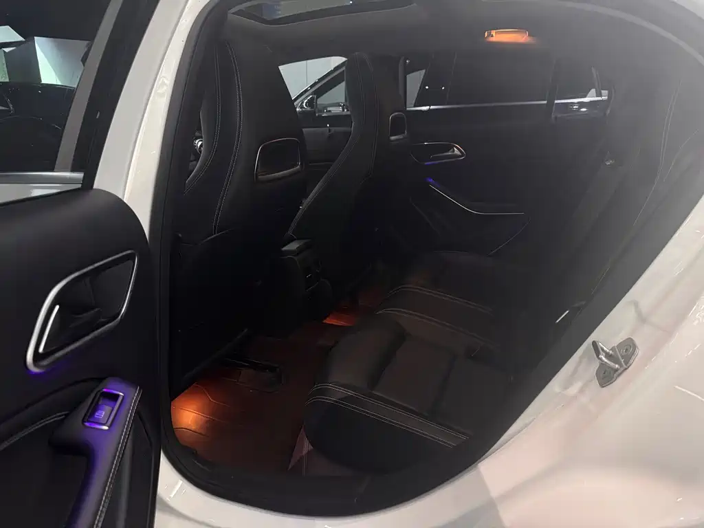 Mercedes-Benz GLA — миниатюра 14
