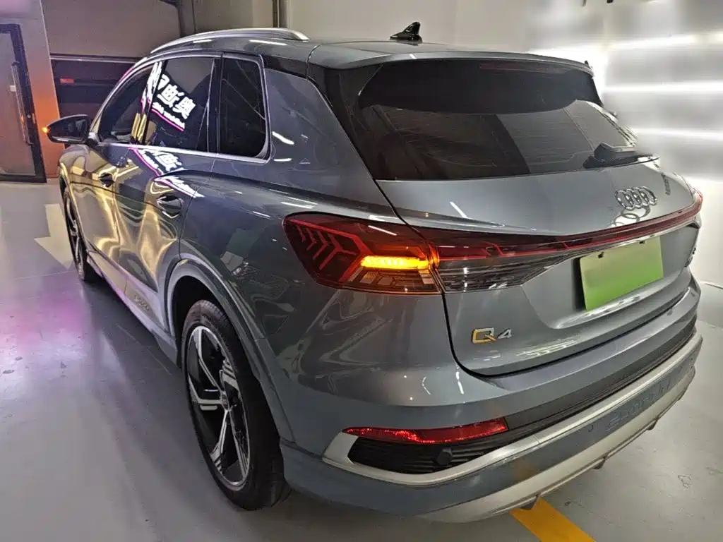 Audi Q4 e-tron — миниатюра 5