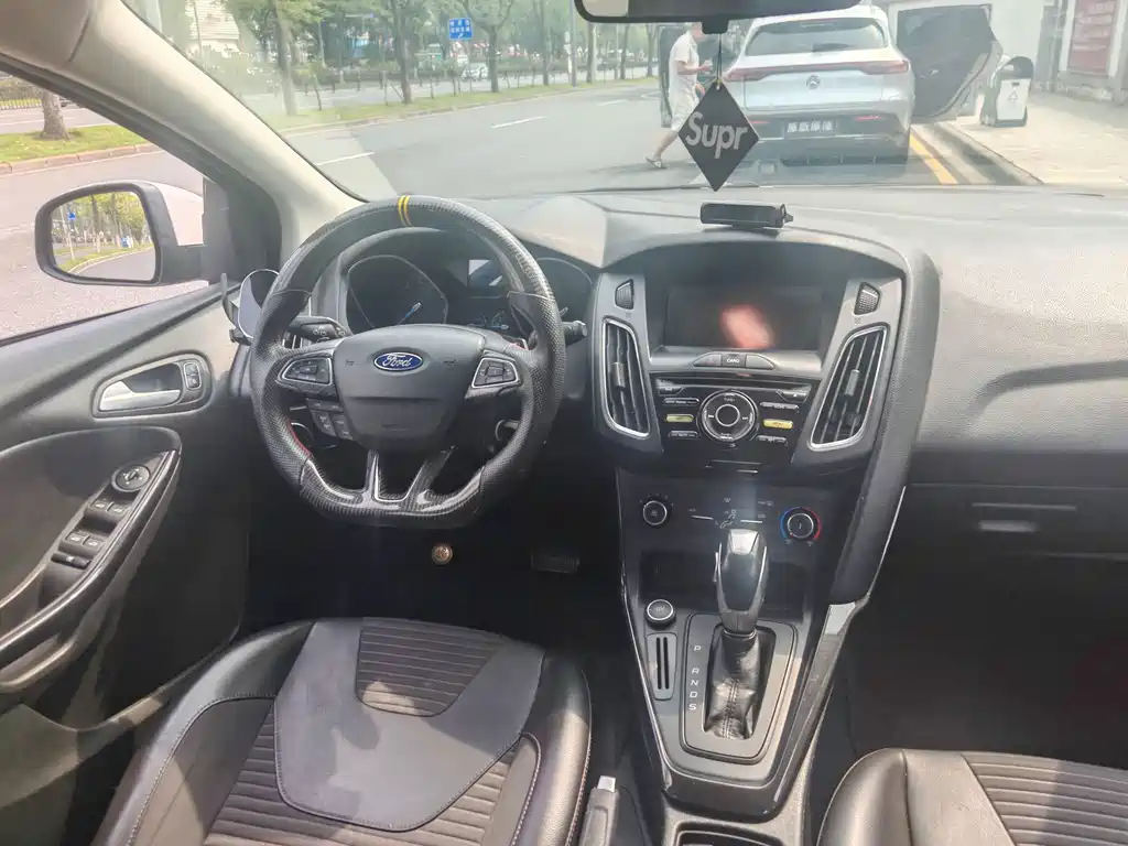 Ford Focus — миниатюра 13