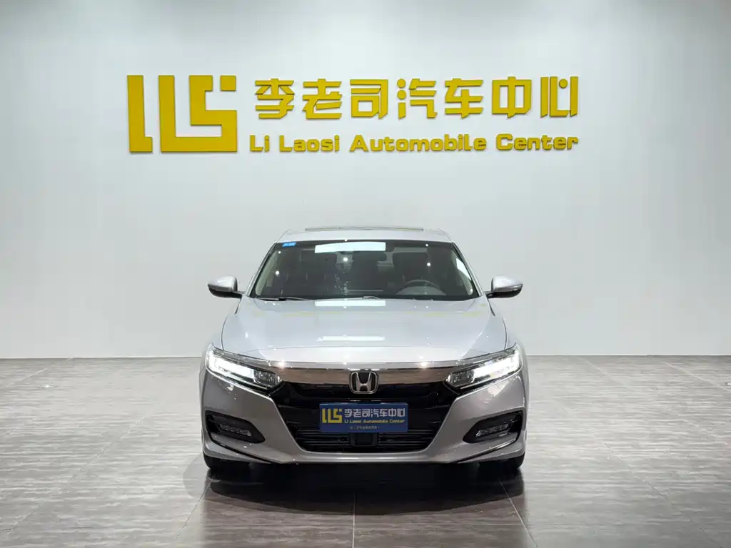 Honda Accord 2018 260TURBO Luxury V