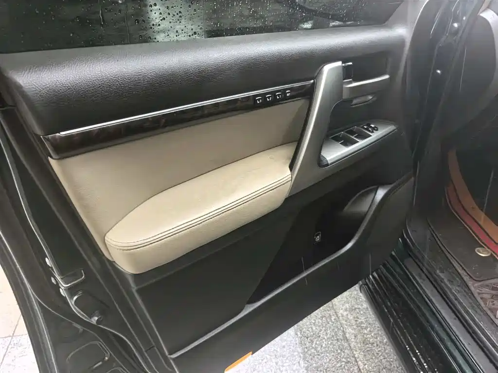 Toyota Land Cruiser 2007 4.7L VX-R