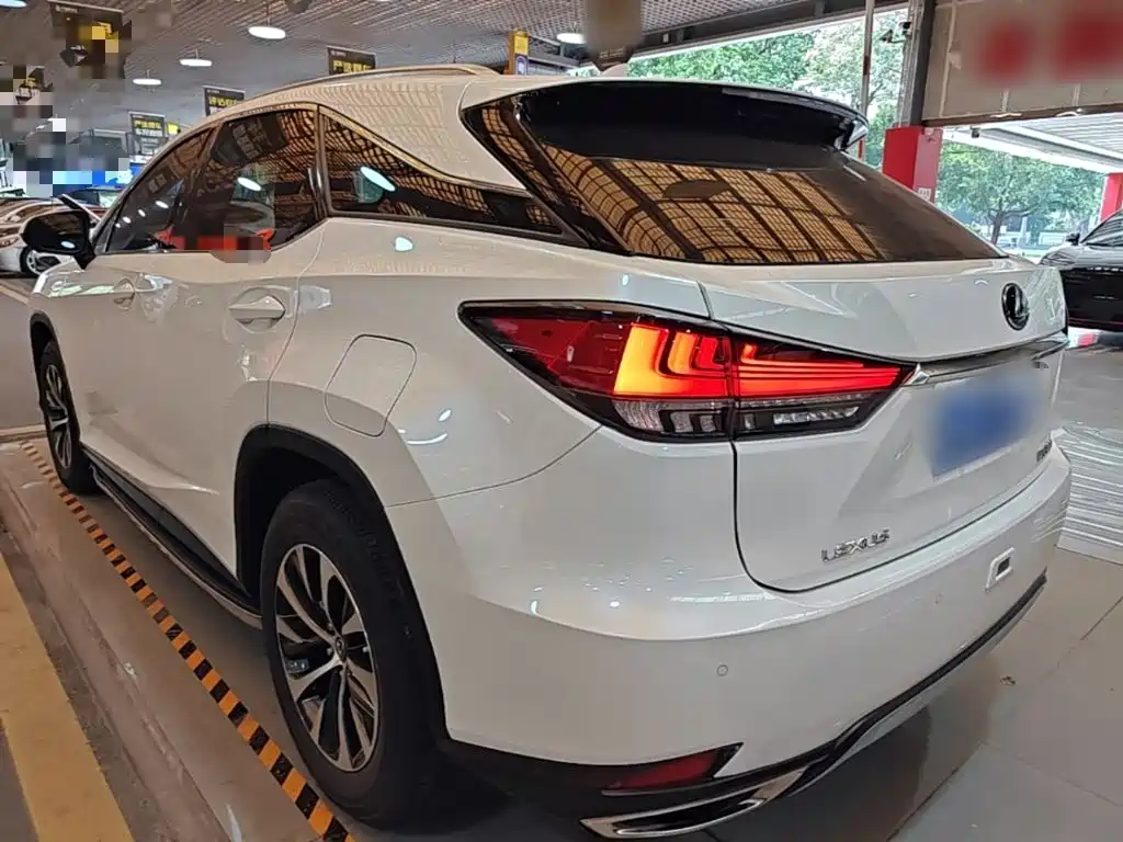 Lexus RX — миниатюра 5