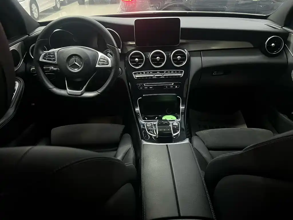 Mercedes-Benz C-Class — миниатюра 5